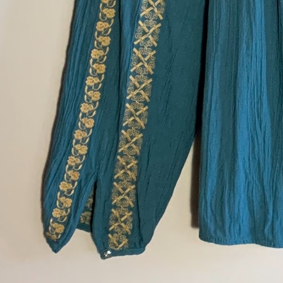 AMERICAN EAGLE BOHO EMBROIDERED PEASANT TOP - Picture 6 of 8